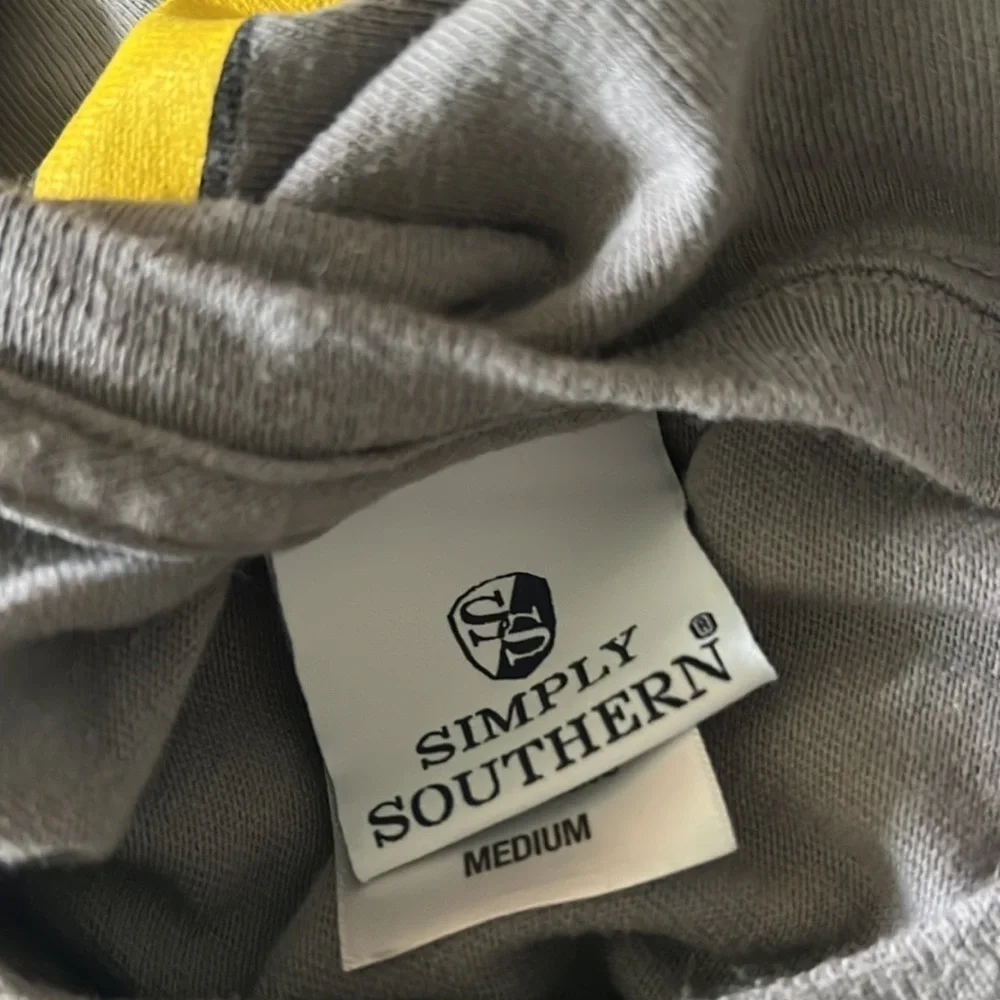 Simply Southern Don’t tread on me CRAB T Shirt Size Medium - Picture 4 of 4